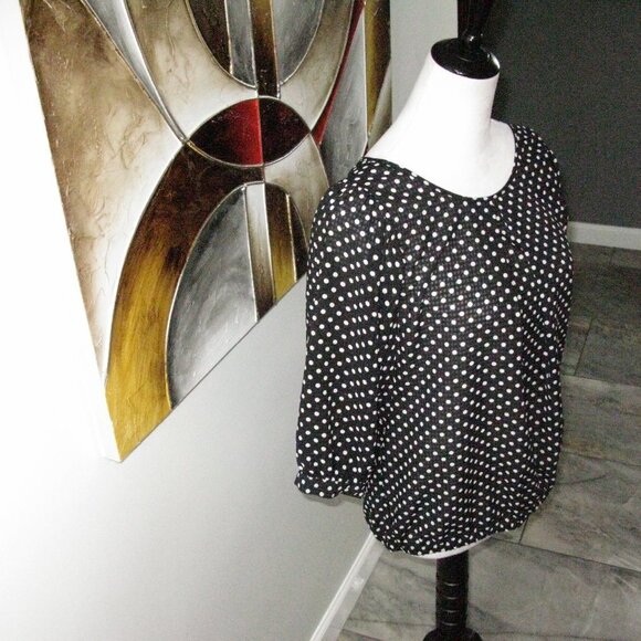 THE Limited Black/White Polka Dot Short Sleeve Semi-Sheer Blouse Size Small - Picture 5 of 5